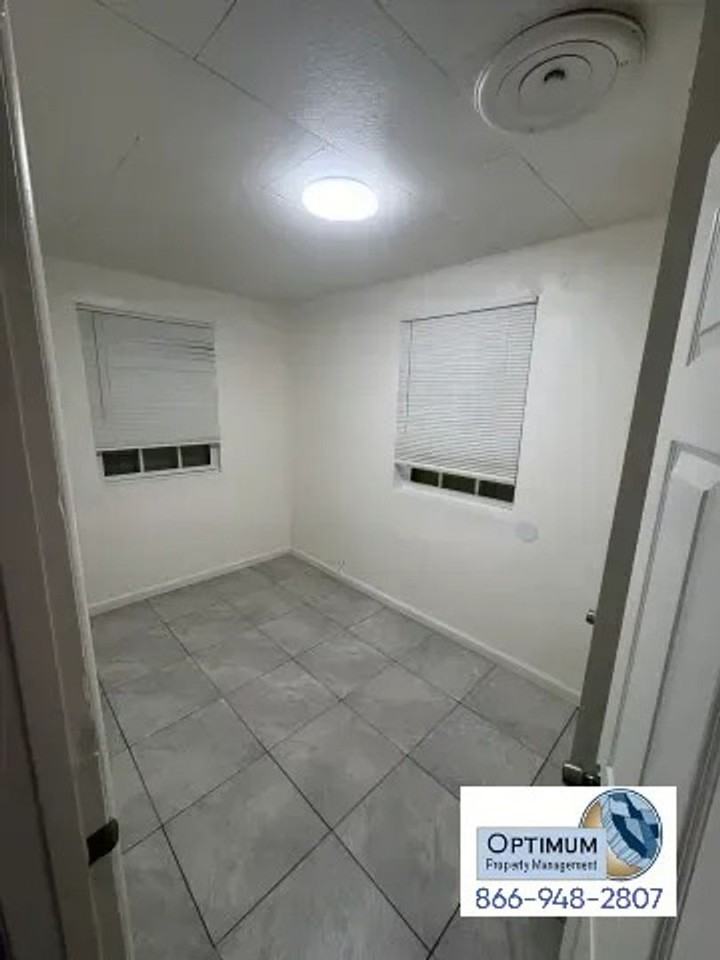 15755 Cottonwood St - Photo 4 of 17