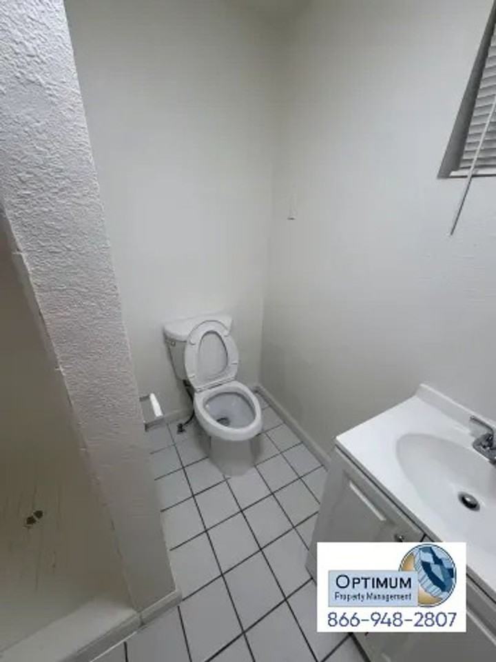 15755 Cottonwood St - Photo 7 of 17