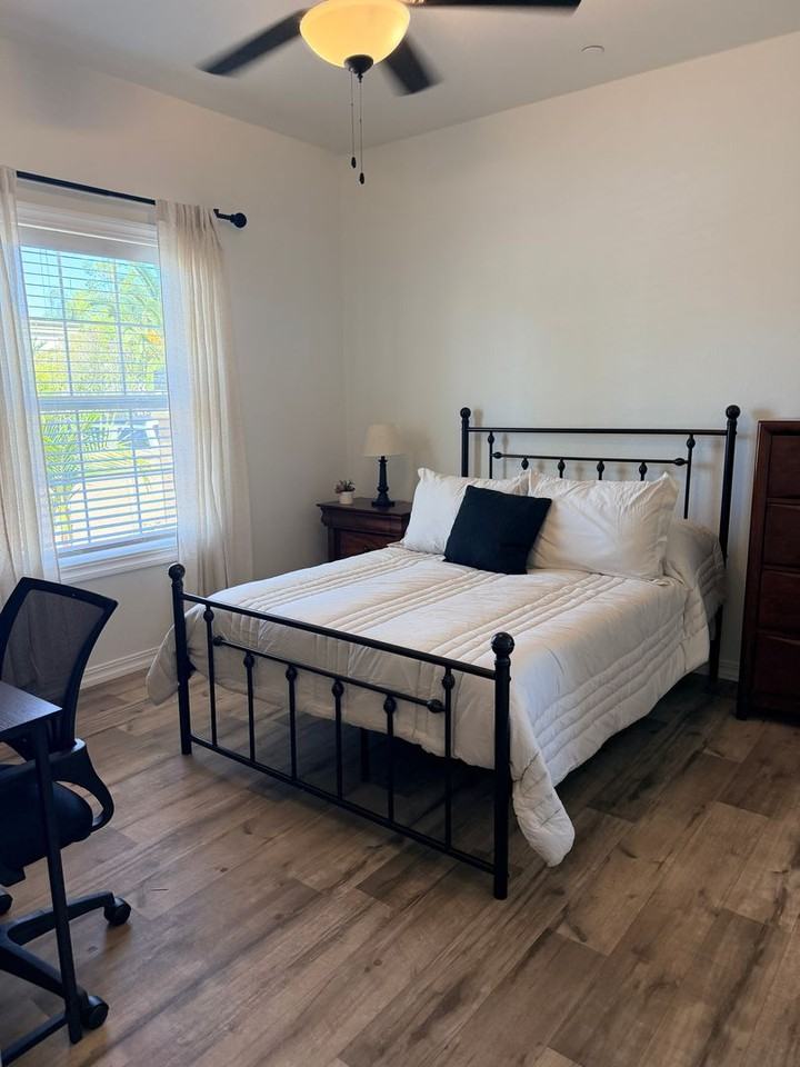 E Bradley Ave - Photo 5 of 13