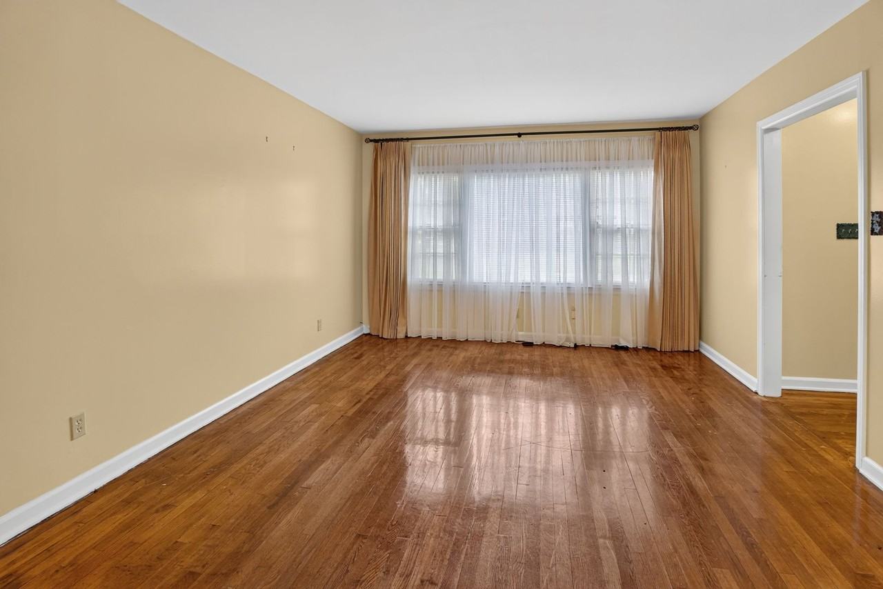 1802 Fitzgerald St - Photo 5 of 29