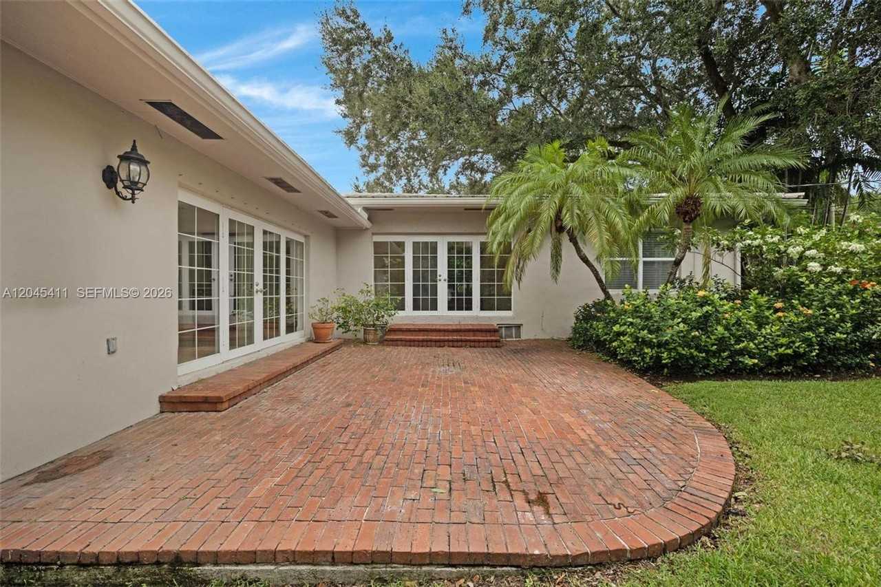 1246 Algardi Ave - Photo 3 of 14