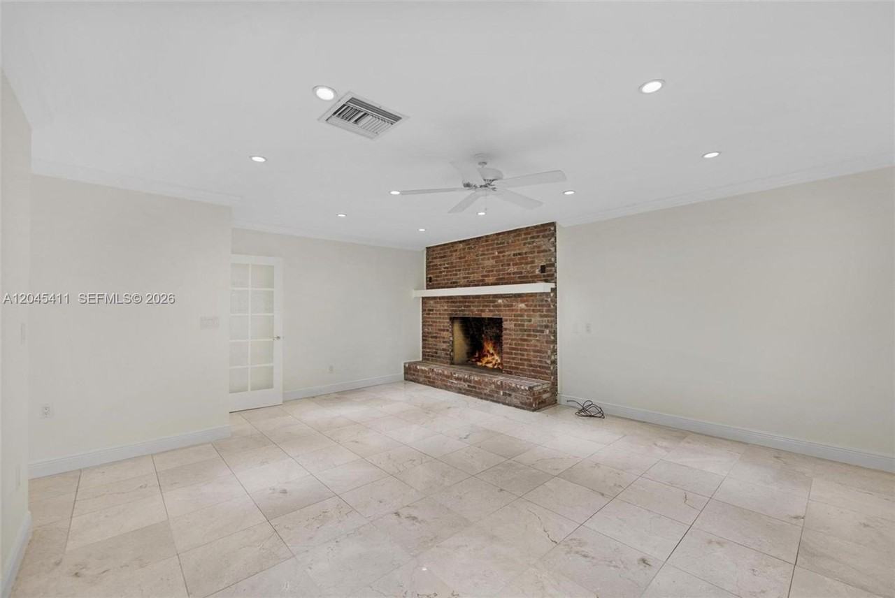 1246 Algardi Ave - Photo 5 of 14