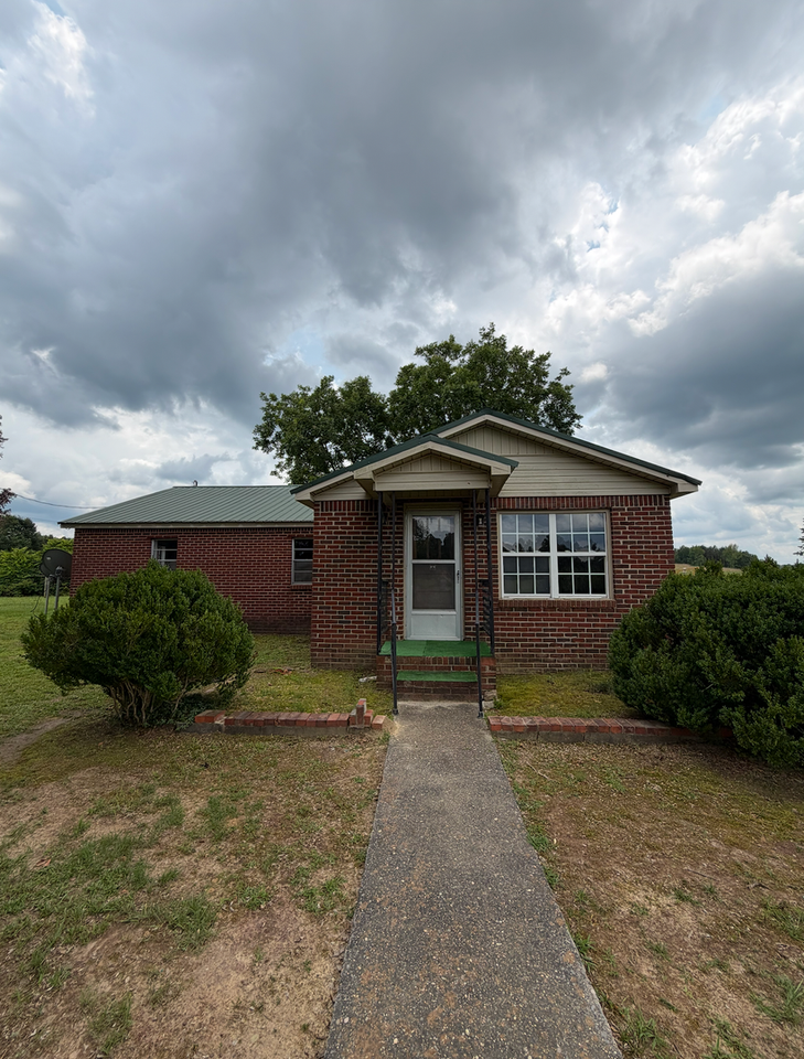 1380 County Road 15 - Photo 2 of 17