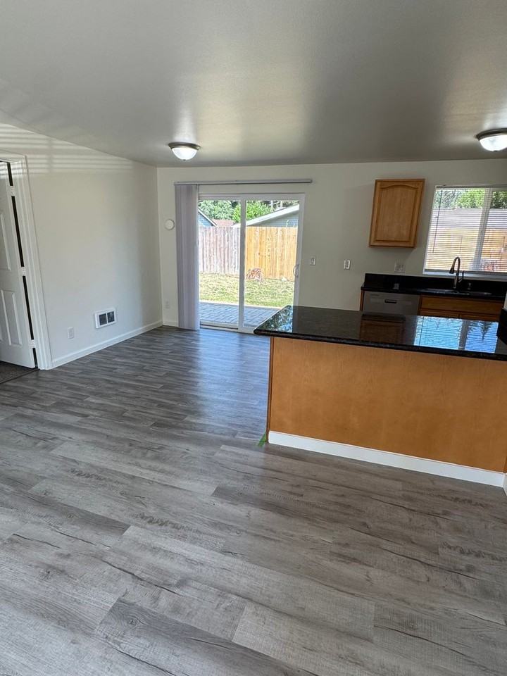 18863 Se 269th St - Photo 5 of 23