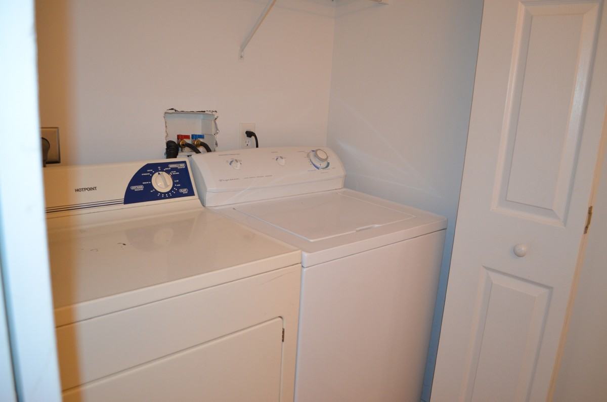 171 Sandy Ln - Photo 5 of 9