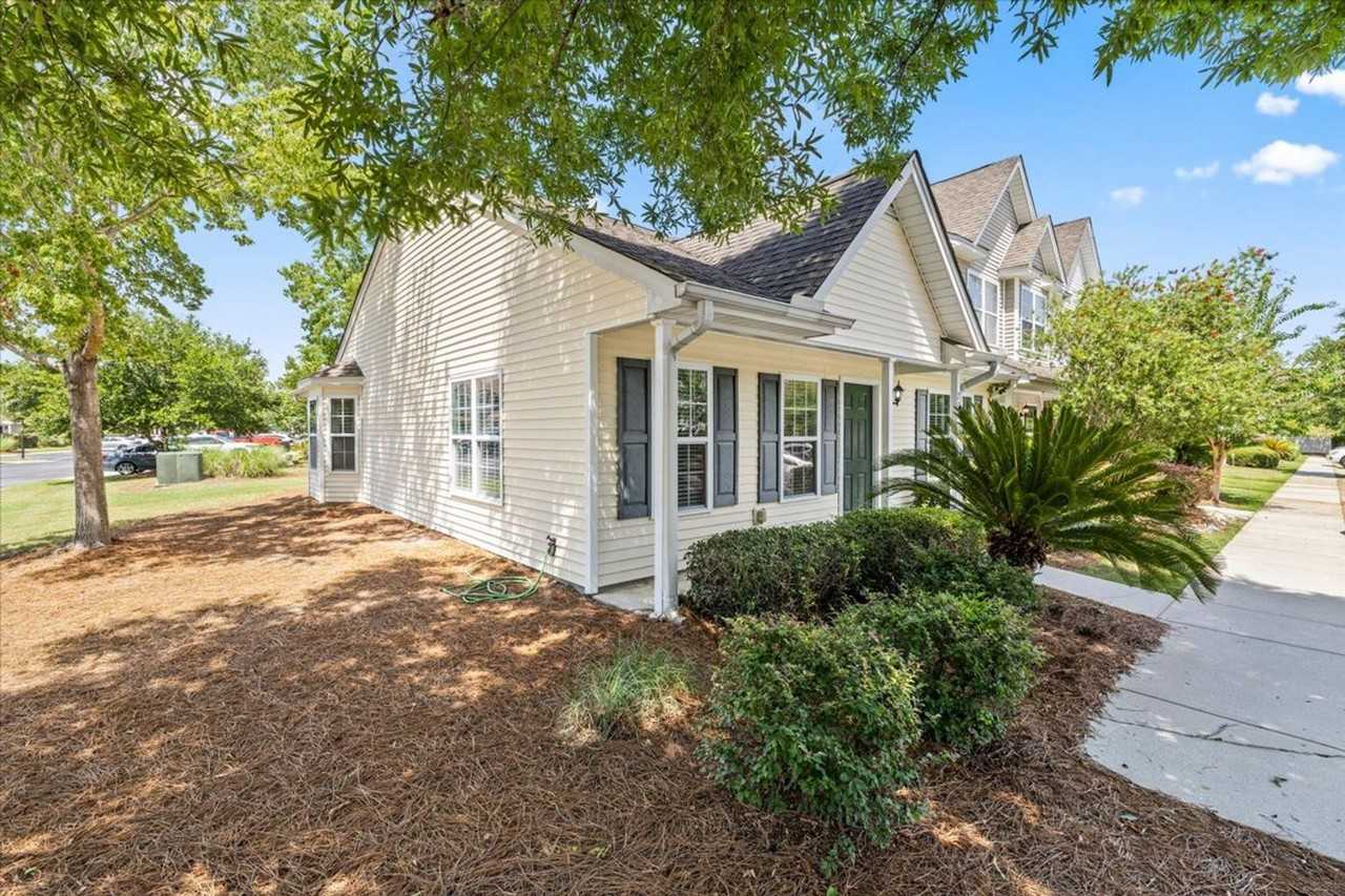 205 Sonata Cir - Photo 2 of 29