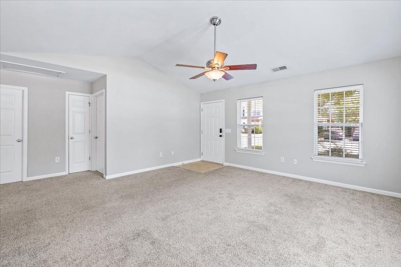 205 Sonata Cir - Photo 5 of 29