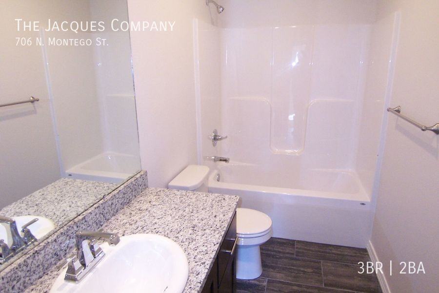 706 N Montego St - Photo 5 of 17