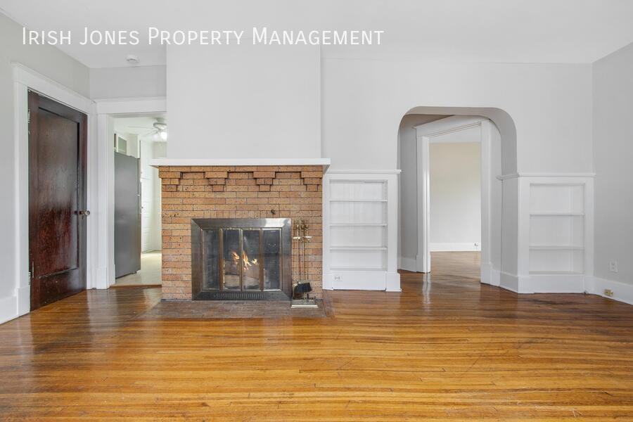 514 Tacoma Ave #2 - Photo 3 of 15