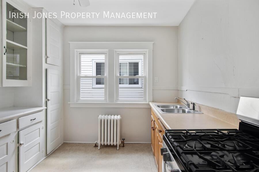 514 Tacoma Ave #2 - Photo 6 of 15