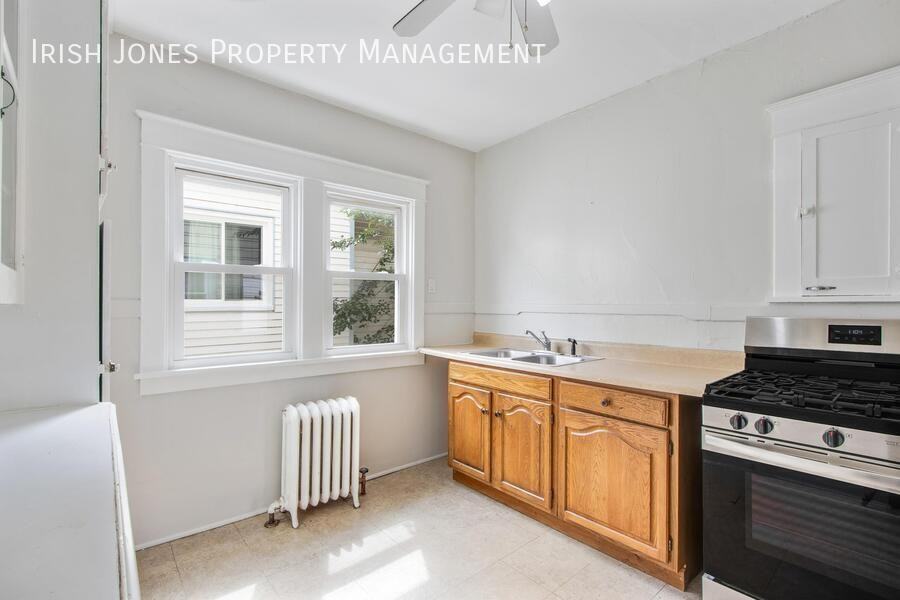 514 Tacoma Ave #2 - Photo 7 of 15