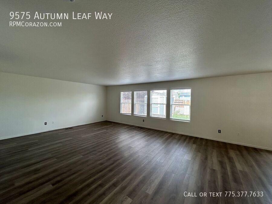9575 Autumn Leaf Way - Photo 7 of 23