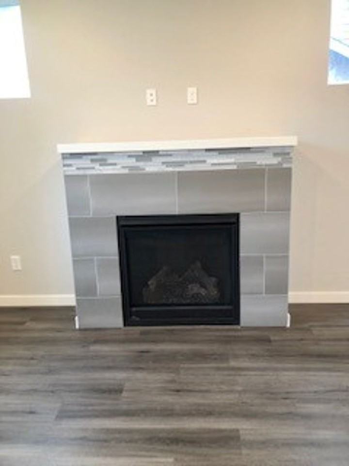 342 N Central St - Photo 6 of 16