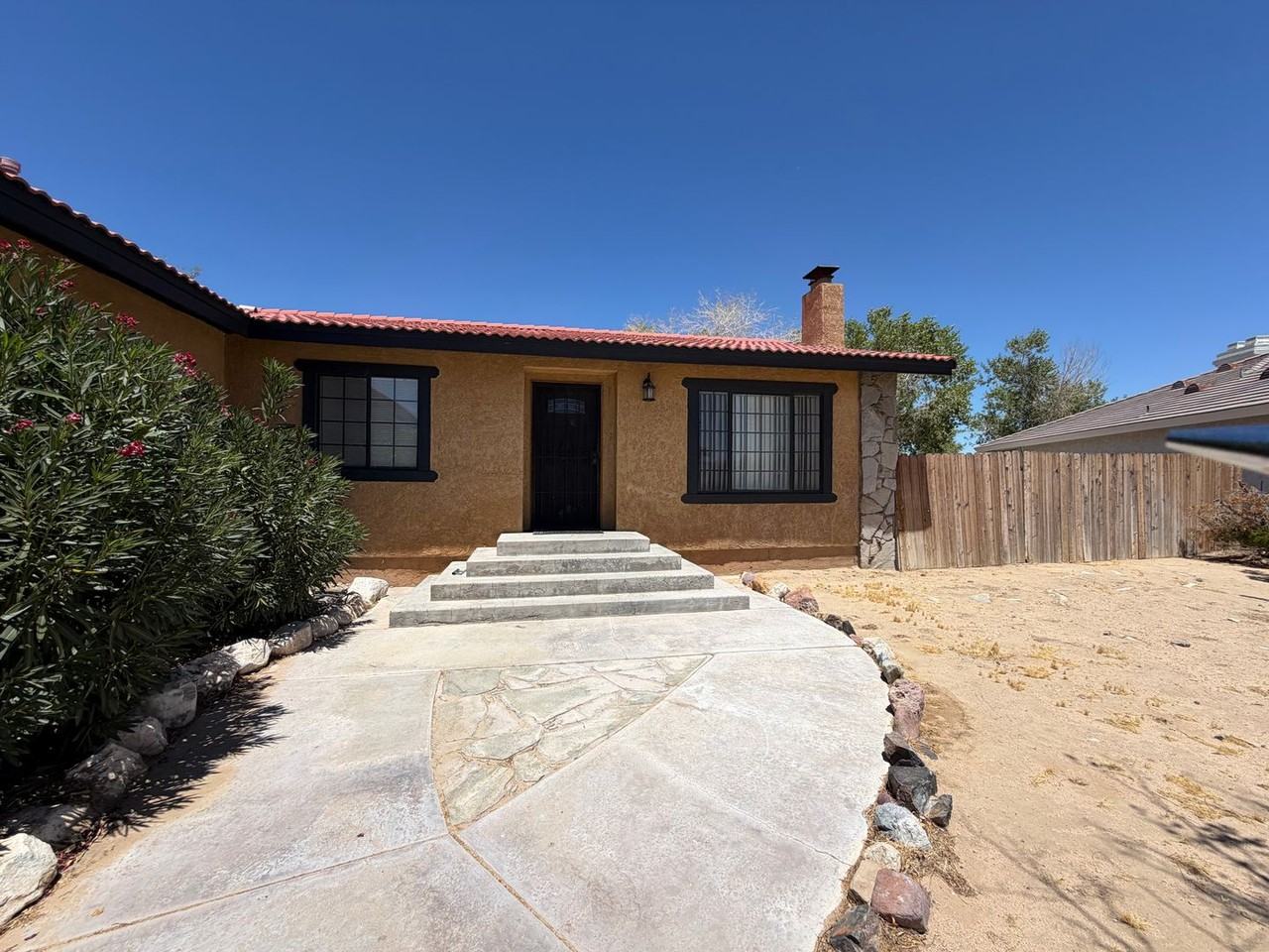 35827 Tumbleweed Cir - Photo 3 of 50