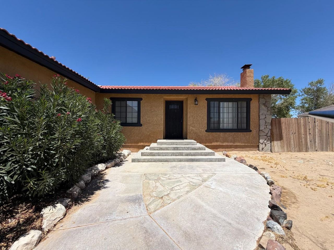 35827 Tumbleweed Cir - Photo 4 of 50