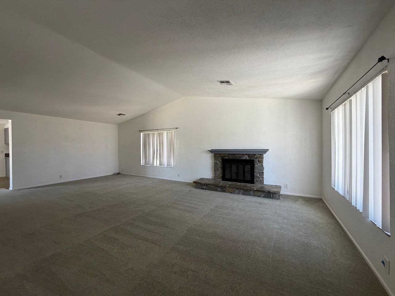 35827 Tumbleweed Cir - Photo 6 of 50