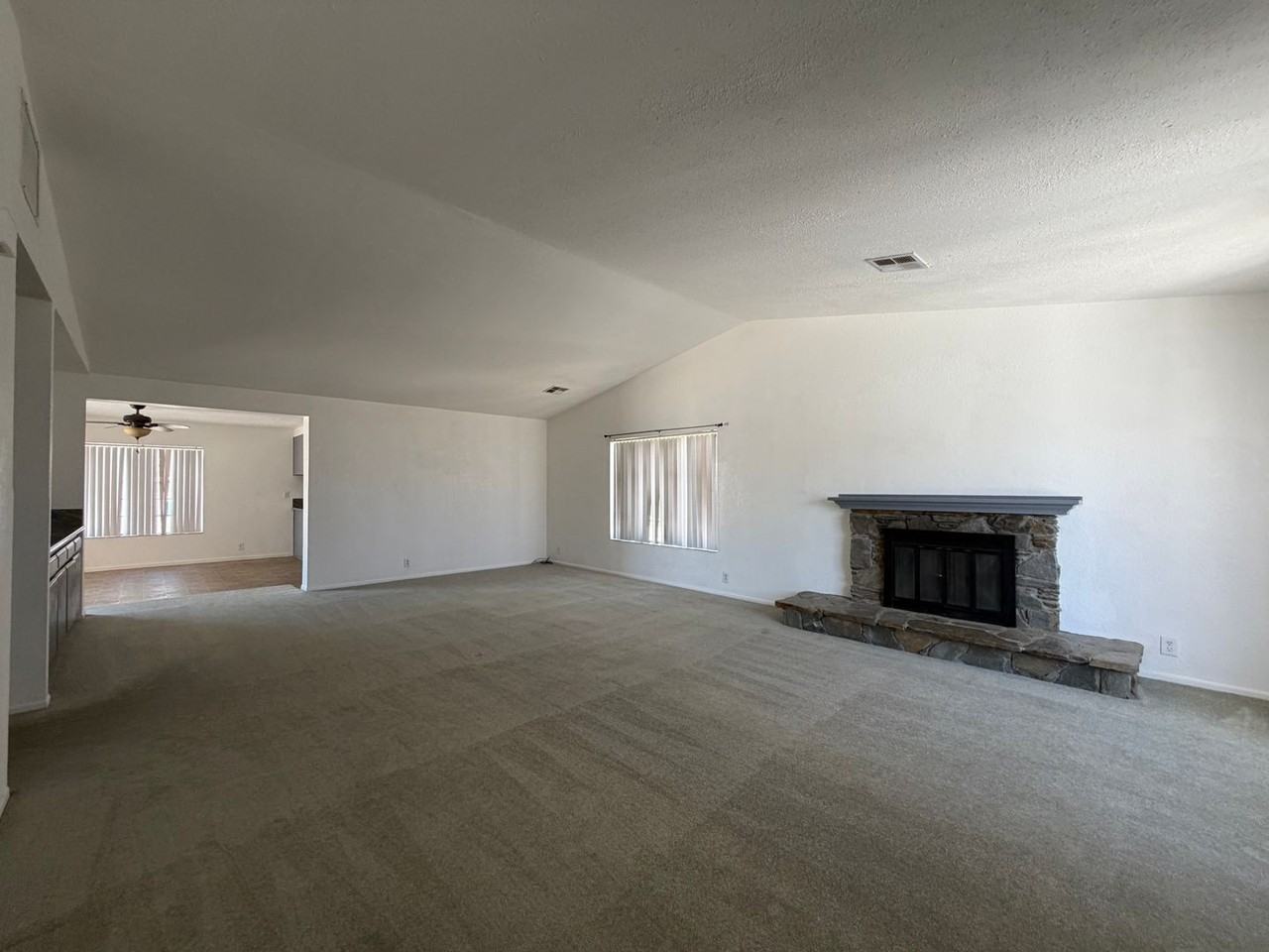 35827 Tumbleweed Cir - Photo 7 of 50
