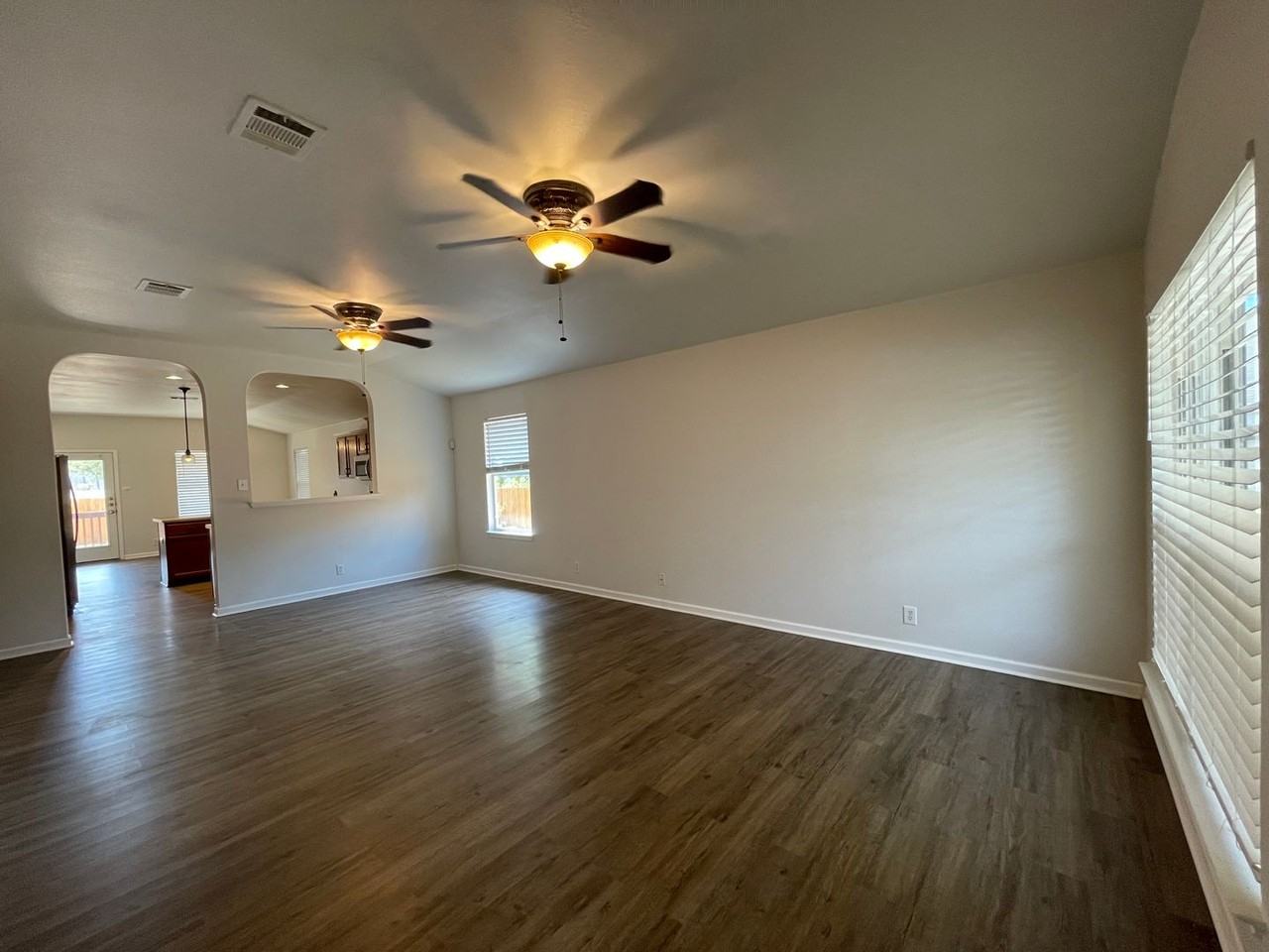 129 Crane Crest Dr - Photo 2 of 17