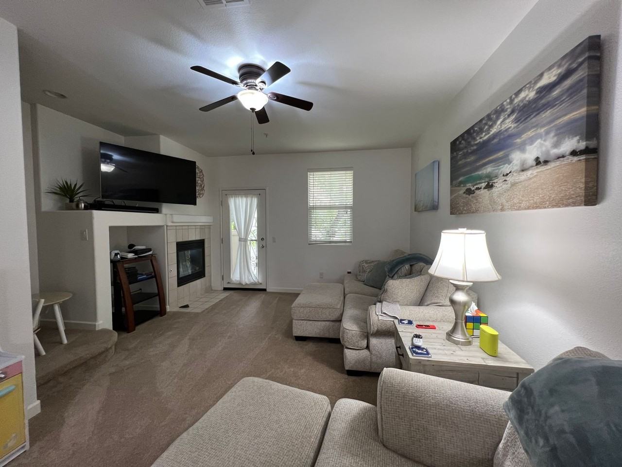 172 Beach Side Ct - Photo 3 of 27