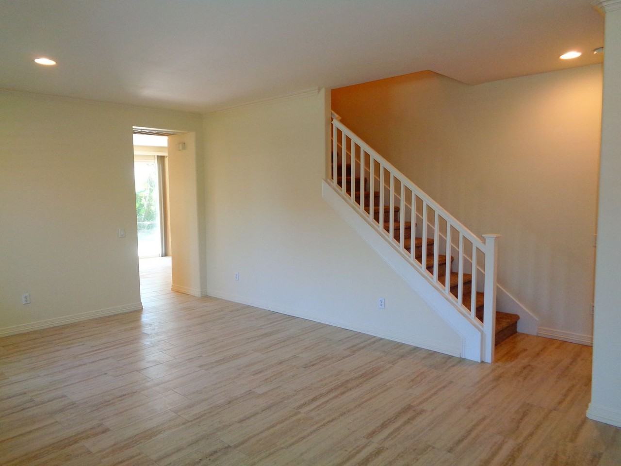 1551 N Poconos Cir - Photo 2 of 27