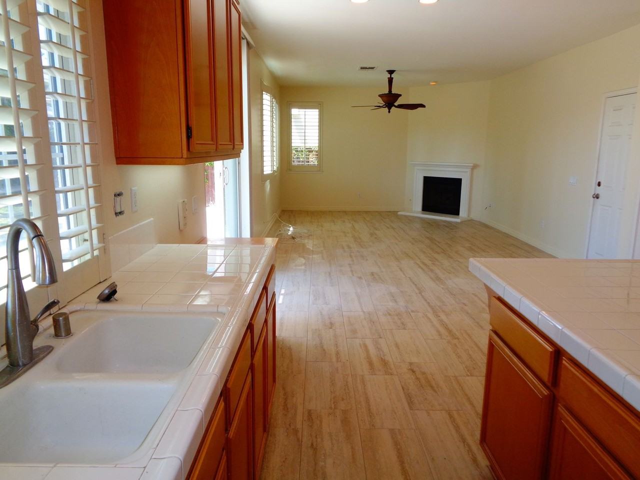1551 N Poconos Cir - Photo 4 of 27