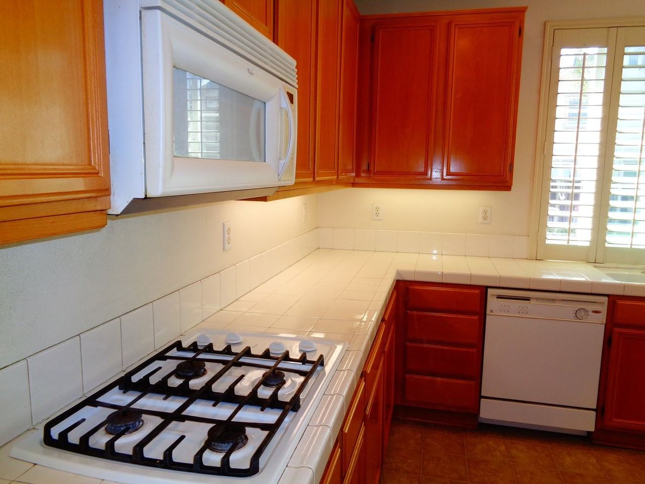 1551 N Poconos Cir - Photo 6 of 27