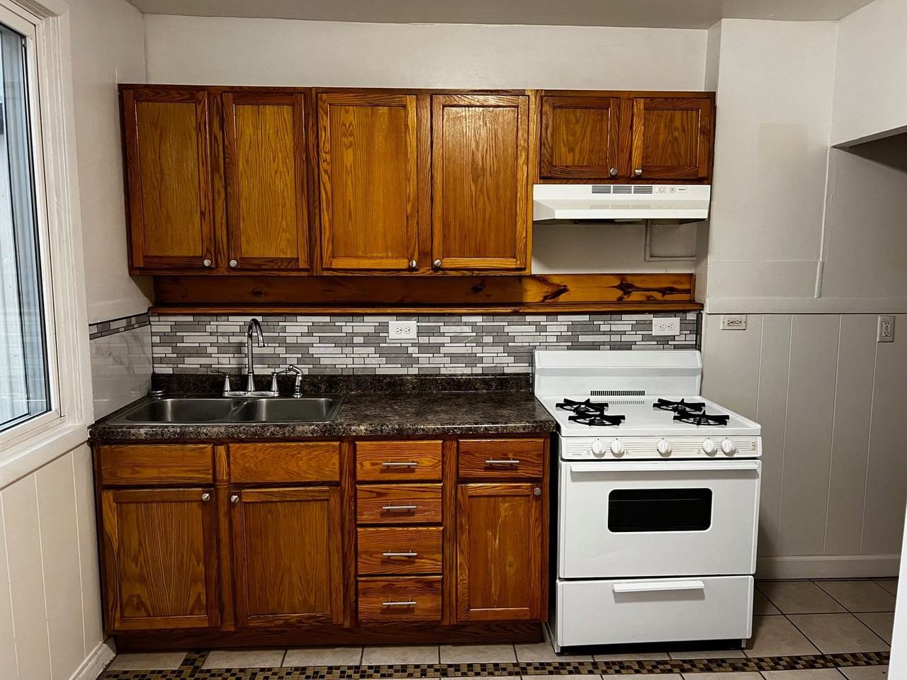 1467 90th Ave W - Photo 3 of 21