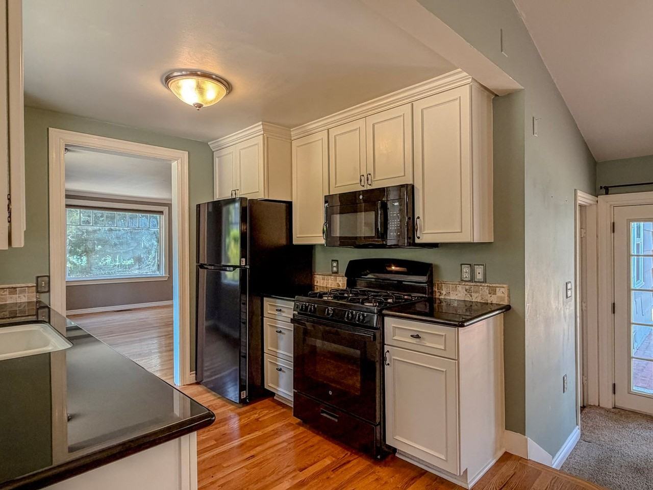 12567 Densmore Ave N - Photo 6 of 27