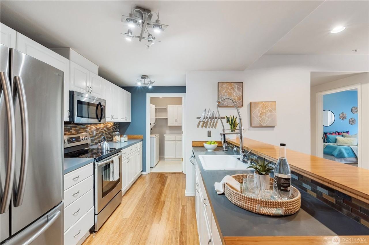 3221 Sw Avalon Way #413 - Photo 5 of 28