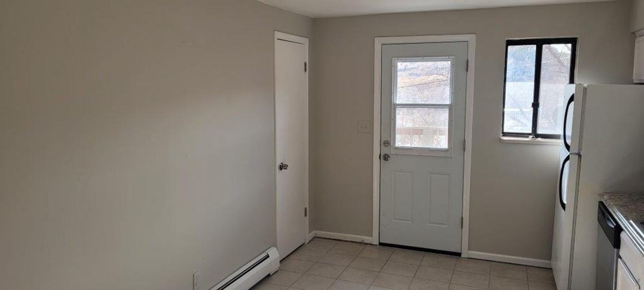 18238 W 3rd Pl #1 - Photo 5 of 17