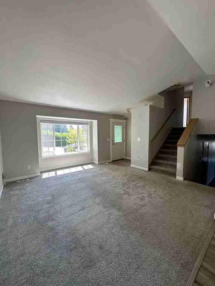 5108 Rainier Dr E - Photo 2 of 7