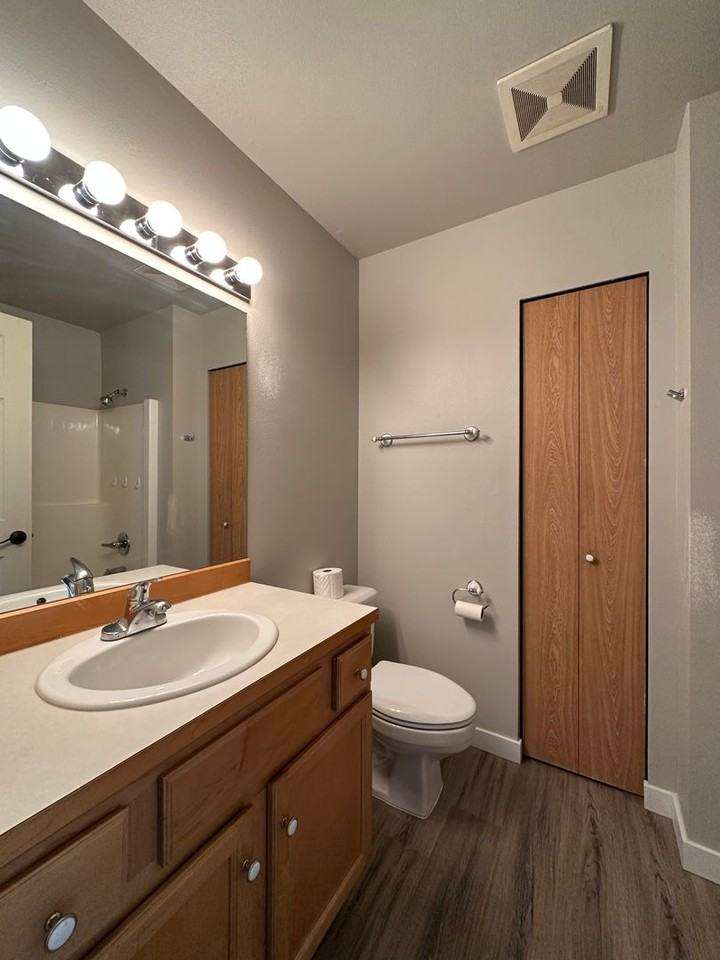 5108 Rainier Dr E - Photo 6 of 7
