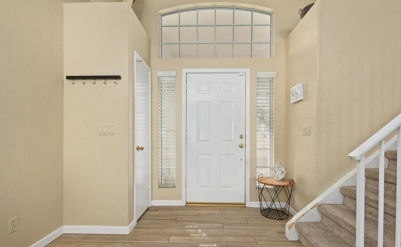 6916 W Tina Ln - Photo 7 of 27