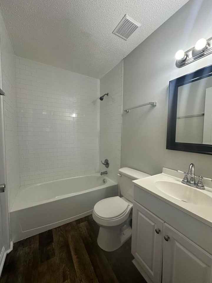 113 Cedar Ct - Photo 7 of 12
