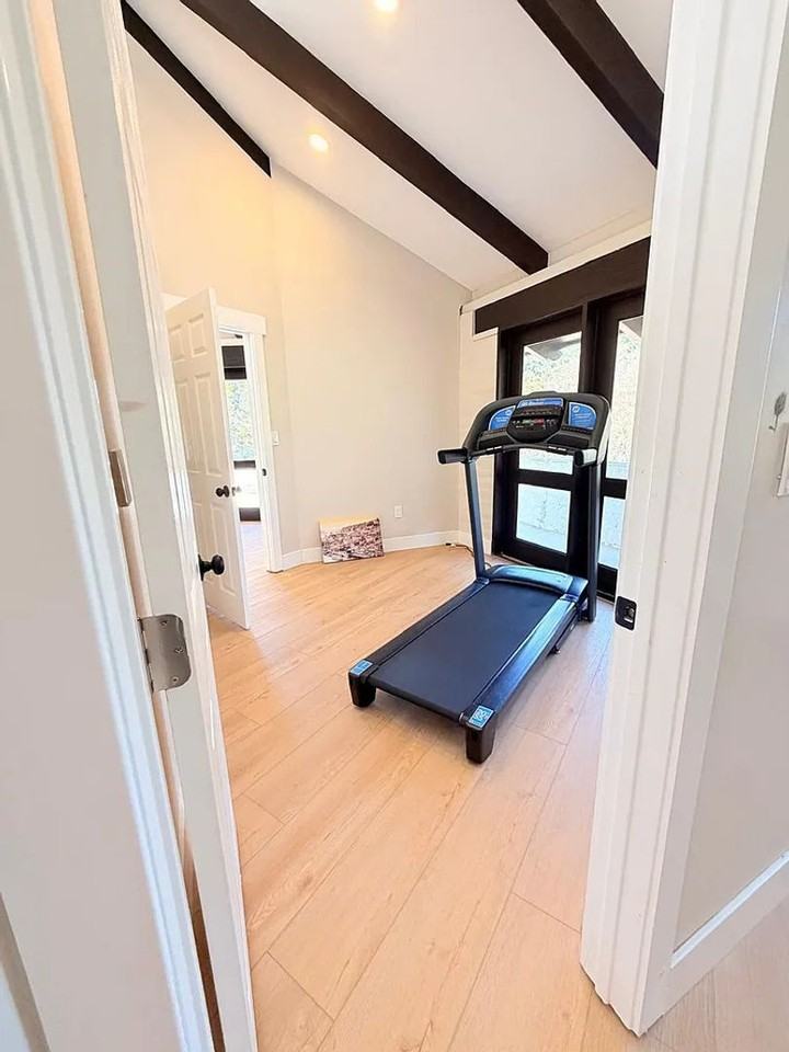 1565 Nautilus St. - Photo 5 of 30
