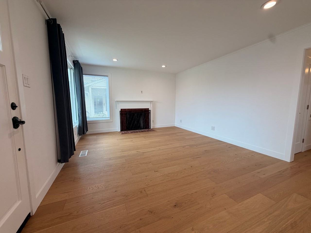 710 W Orange Ave - Photo 3 of 41