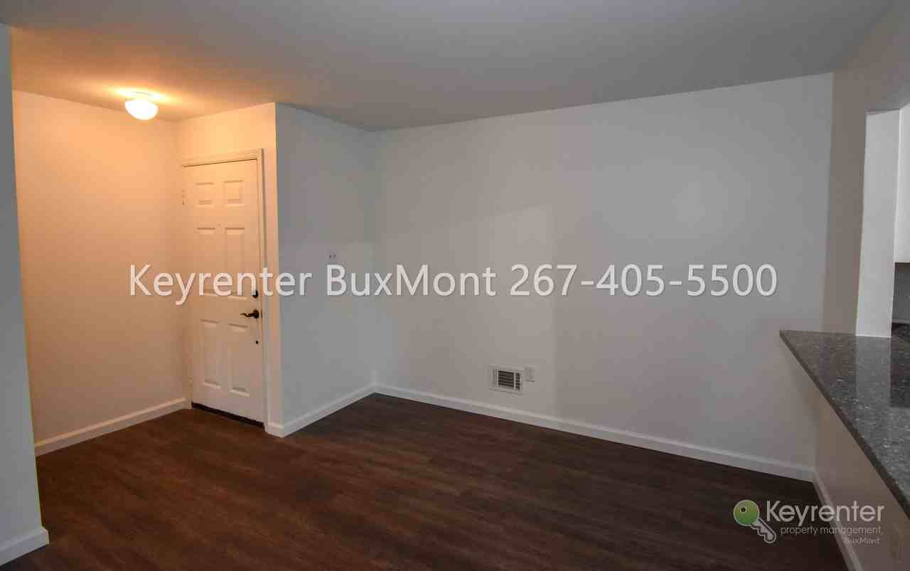 115 Hickory Ct - Photo 5 of 16