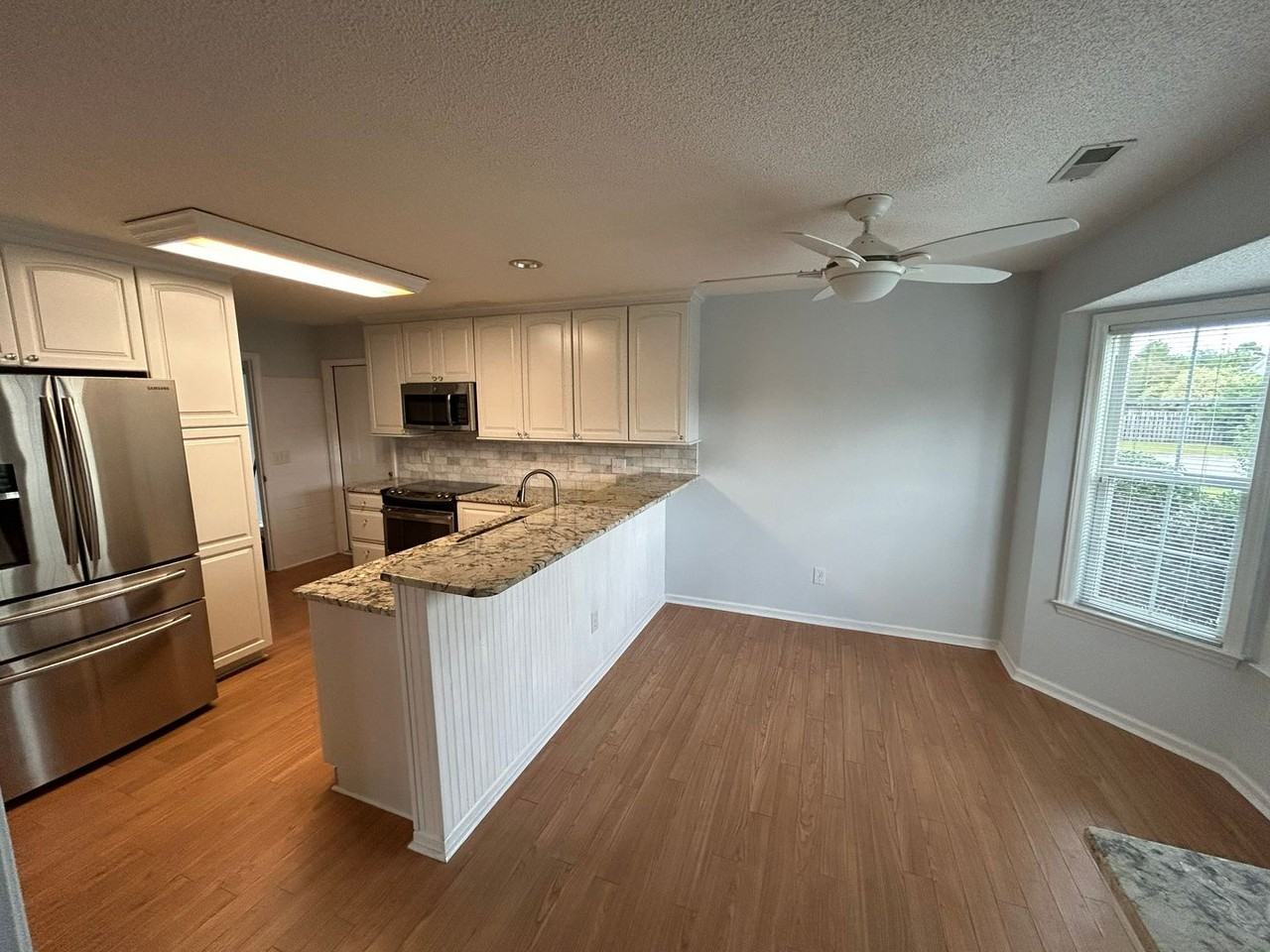 1300 Woodburn Ct - Photo 6 of 29