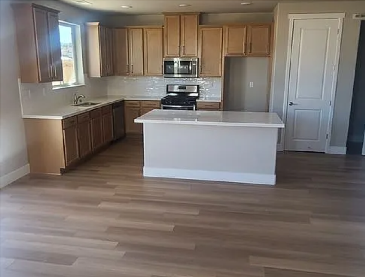 7754 Enclave Key Rd - Photo 4 of 11