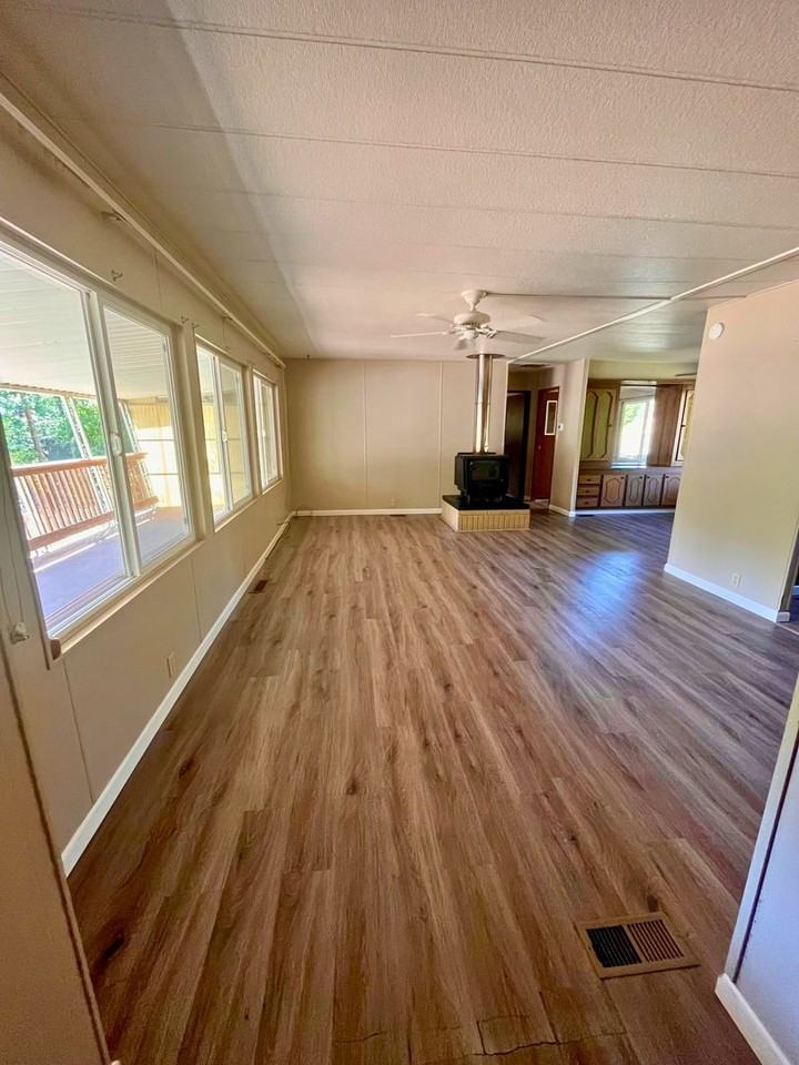 2072 2nd Ave - Photo 3 of 11