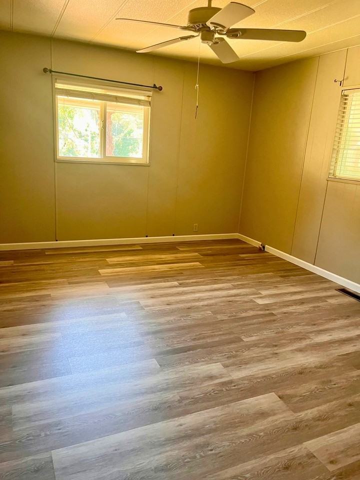 2072 2nd Ave - Photo 5 of 11