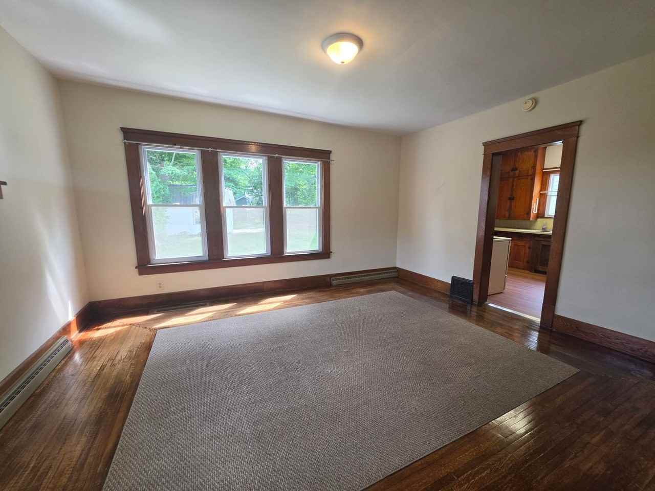 446 Earl Ave - Photo 6 of 21