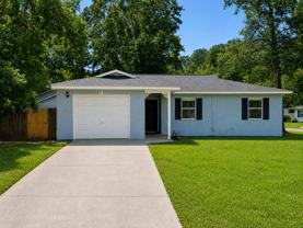 140 Royal Cir - Photo 1 of 1