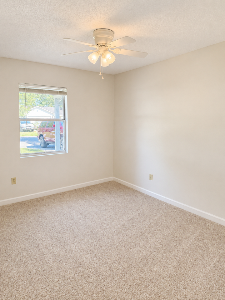 140 Royal Cir - Photo 7 of 10