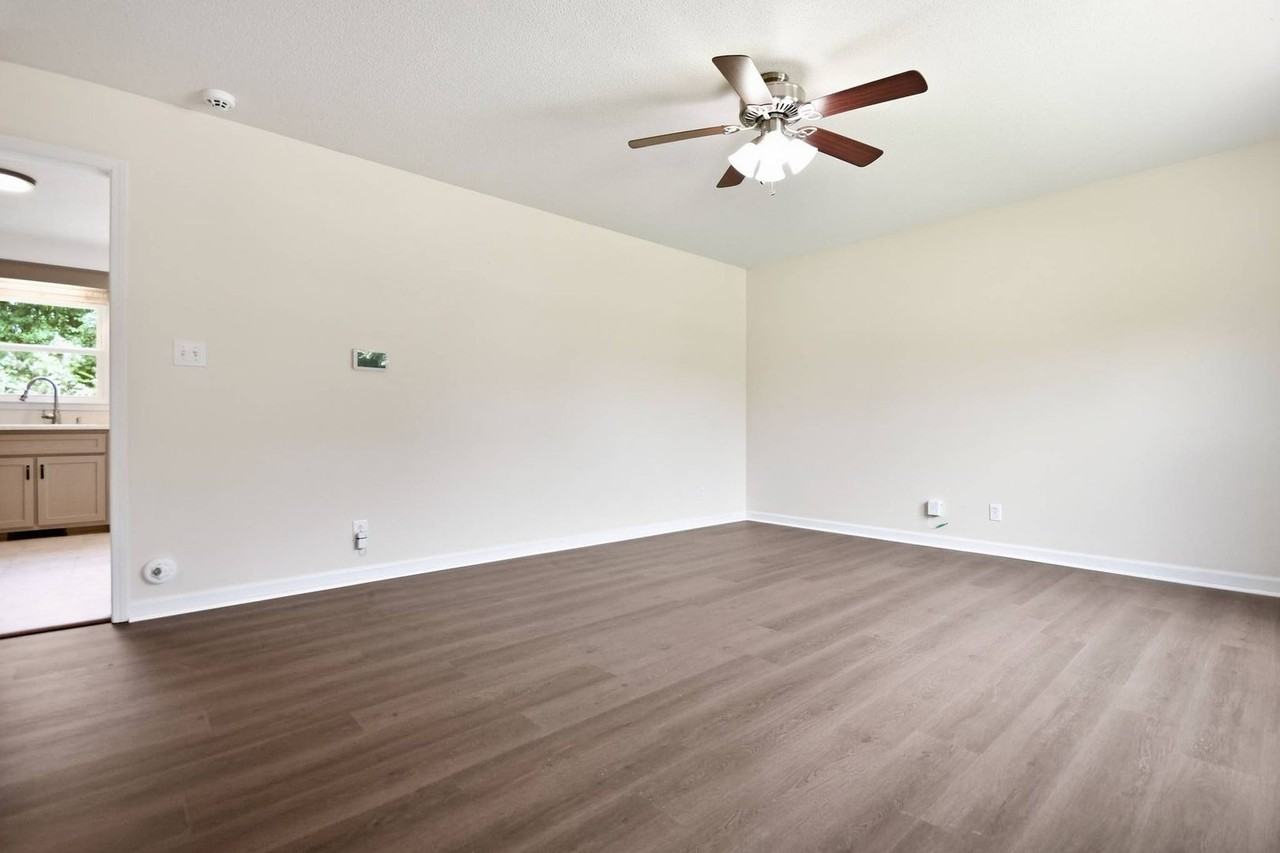 1500 Sunshine Dr - Photo 2 of 14