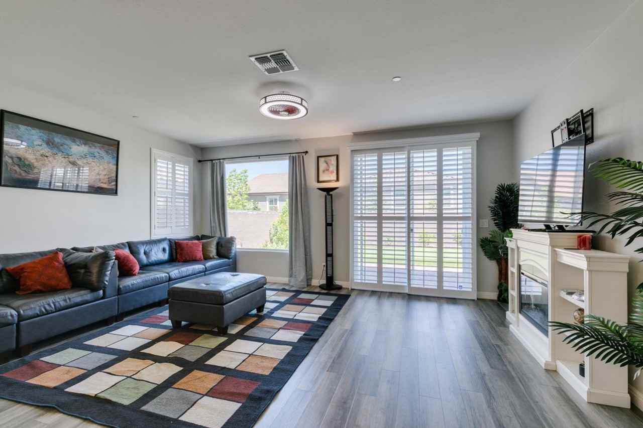 3496 Calentina Ave - Photo 3 of 49