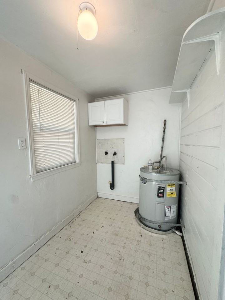 2116 East St - Photo 7 of 10