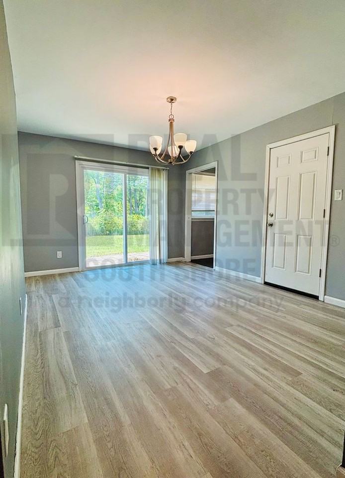 8018 Taney Pl - Photo 4 of 14