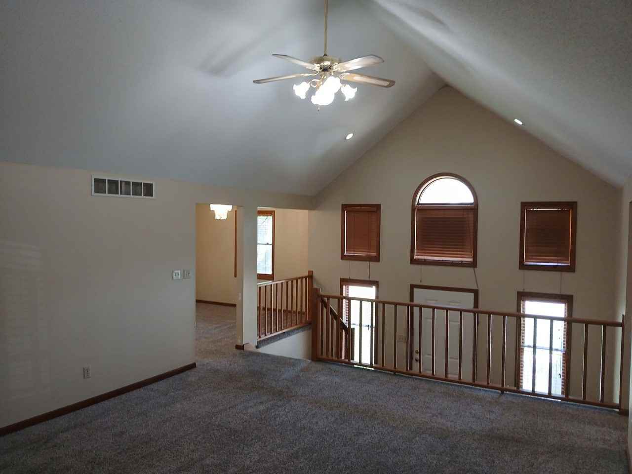 5018 Charm Ridge Dr - Photo 3 of 23