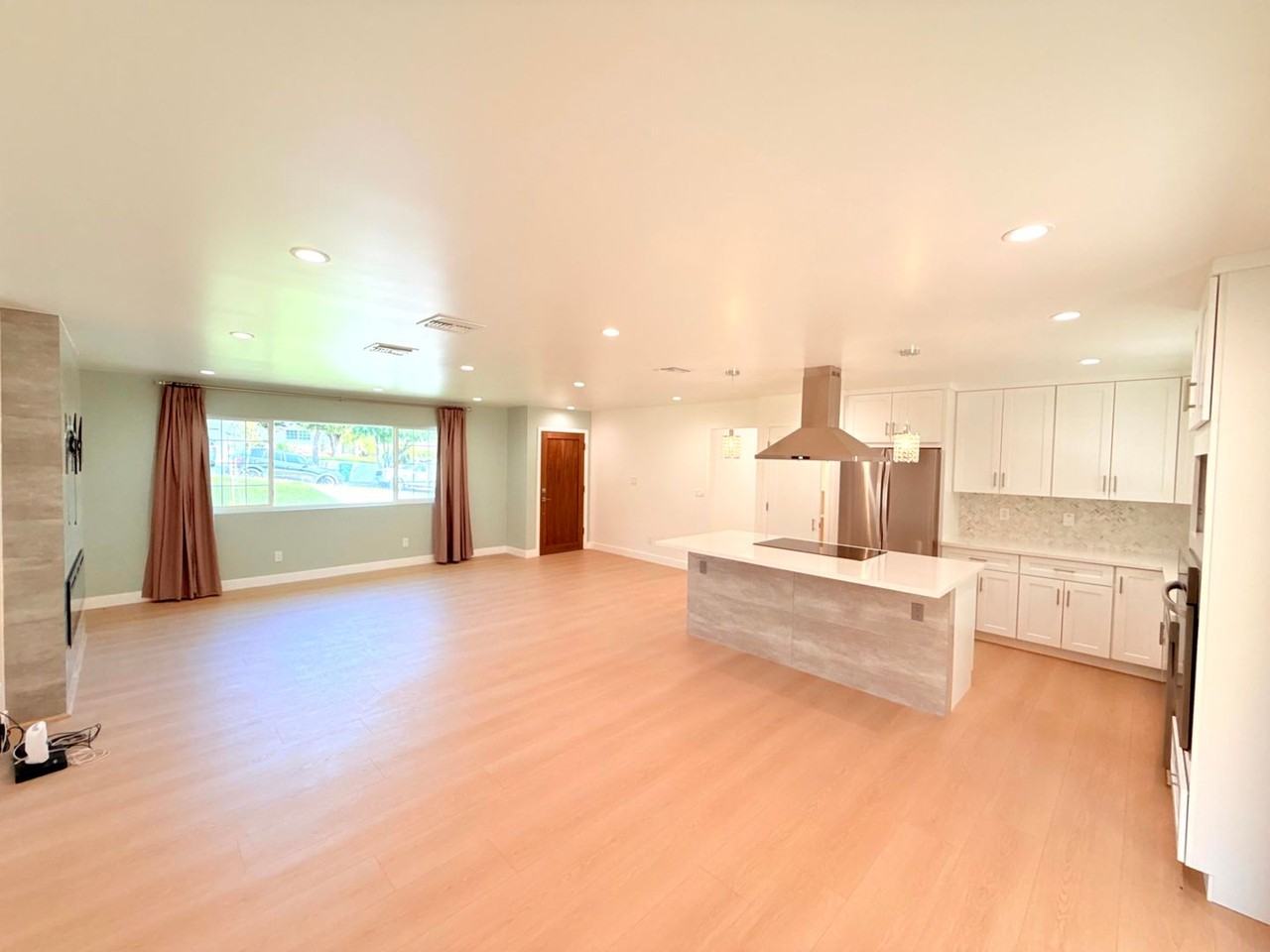 10839 Fellows Avenue - Photo 5 of 45